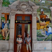 Tommy and Alfred in the Palacio de Gobierno - Palace of the administration of the state Chihuahua